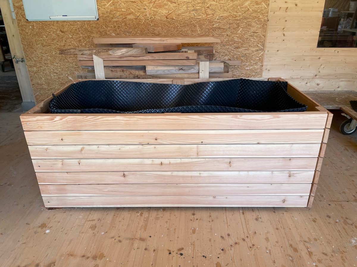 Foto 2 von 5 Hochbeet